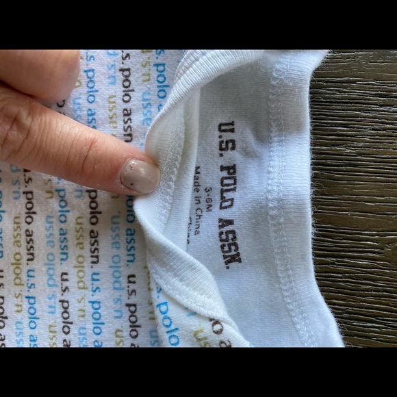 🎉 Boys onesie - Picture 2 of 2